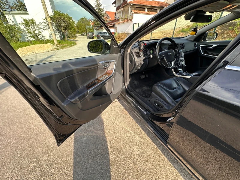 Volvo S60, снимка 9 - Автомобили и джипове - 51726506