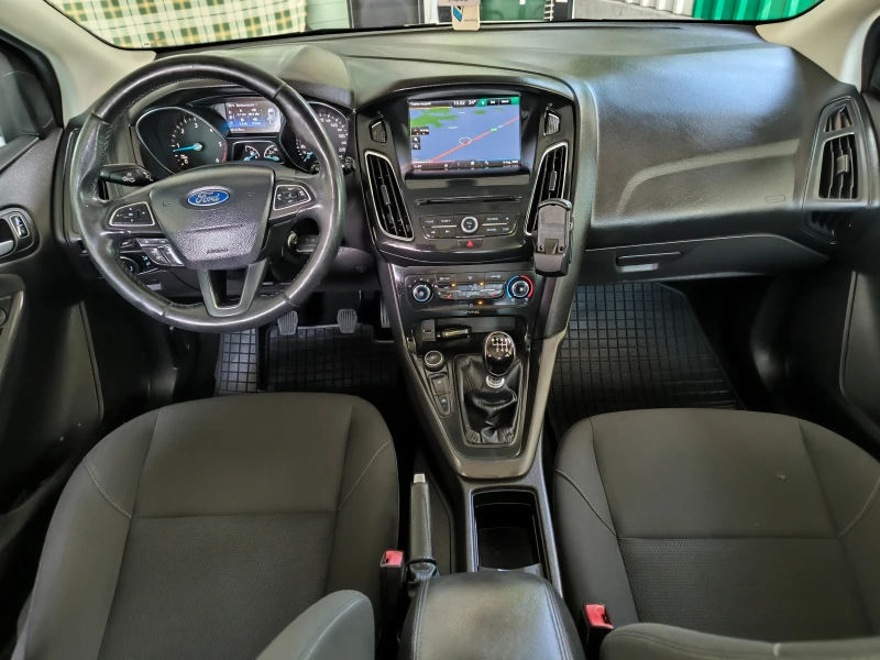 Ford Focus 1, 5 -105k.c.6скор. ЕВРО 6, НАВИ, ПЕРФЕКТЕН-5%!, снимка 10 - Автомобили и джипове - 51300936