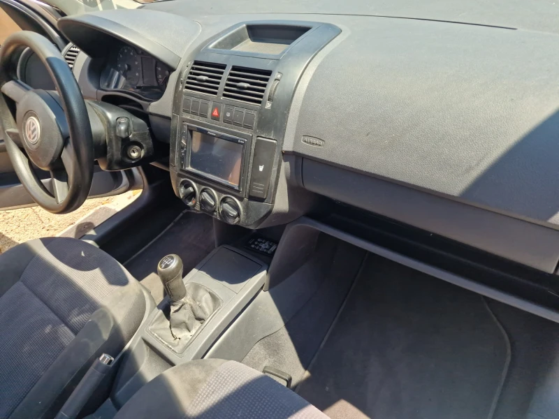 VW Polo 1.4, снимка 12 - Автомобили и джипове - 52273916