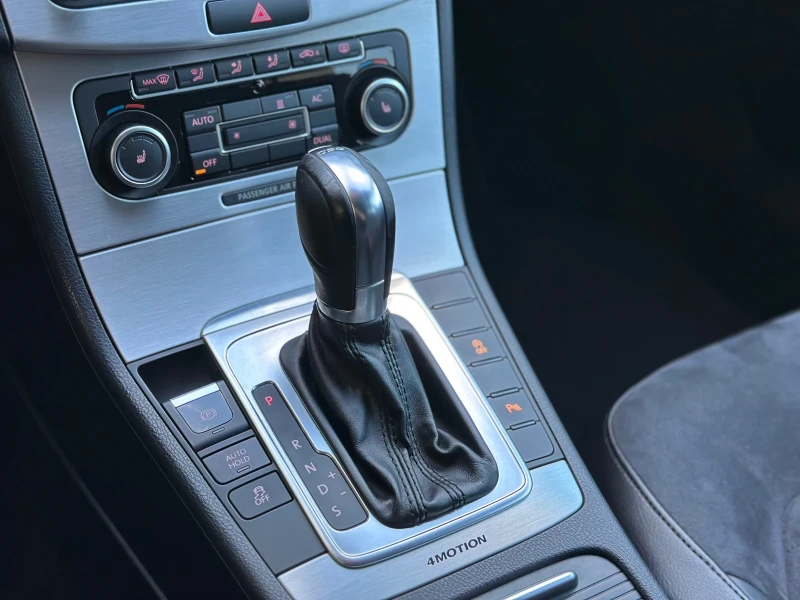 VW Passat 2.0TDI, ШВЕЙЦАРИЯ, снимка 12 - Автомобили и джипове - 52027668