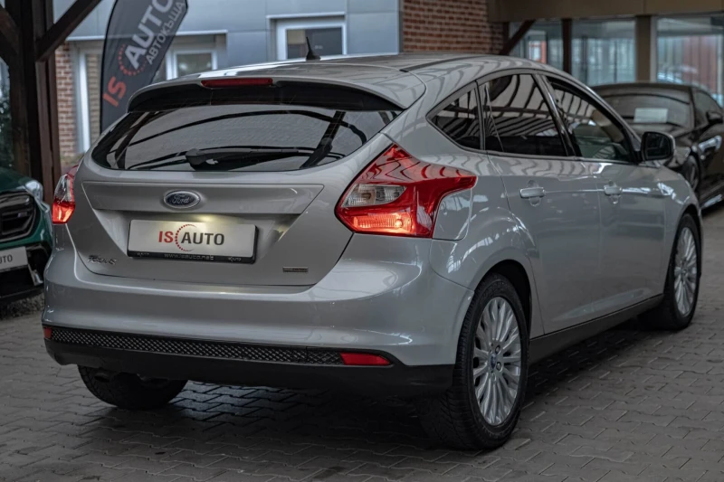 Ford Focus 1.6TDCI/Trend/Ford SD/Isofix/EBD/ASR/, снимка 5 - Автомобили и джипове - 52159985