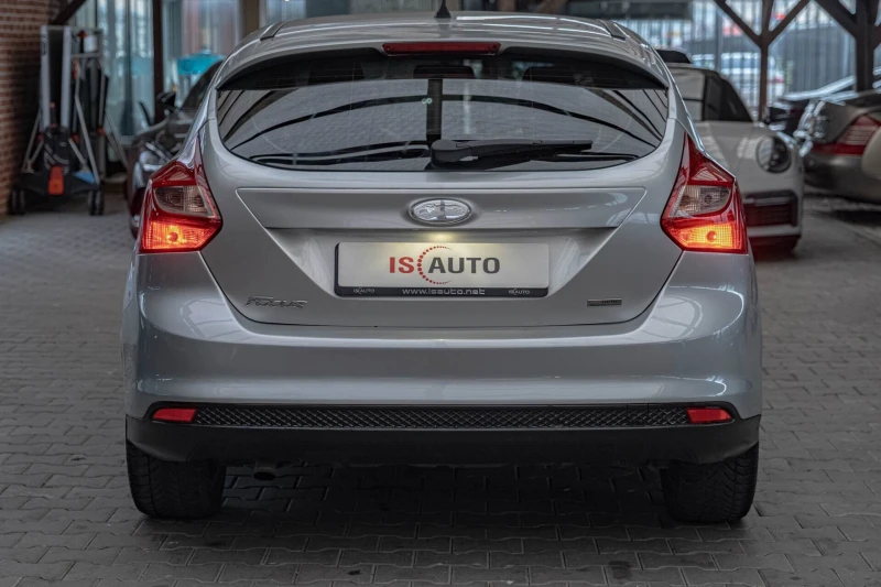 Ford Focus 1.6TDCI/Trend/Ford SD/Isofix/EBD/ASR/, снимка 4 - Автомобили и джипове - 52159985