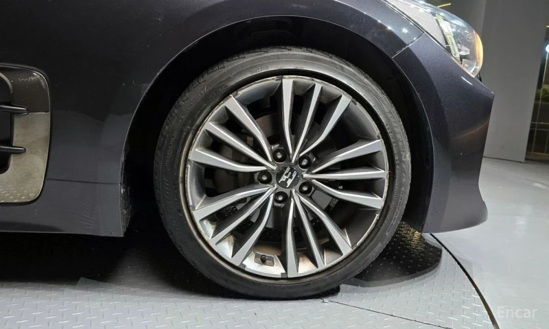 Kia Stinger, снимка 5 - Автомобили и джипове - 52648735