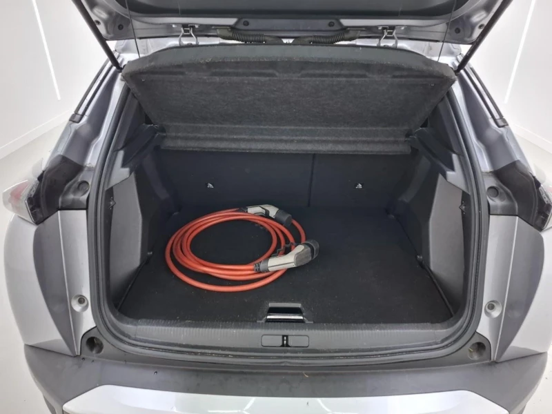 Peugeot 2008 LED, НАВИ, БЕЗКЛЮЧОВО, СЕРВИЗНА ИСТОРИЯ, снимка 15 - Автомобили и джипове - 52656444