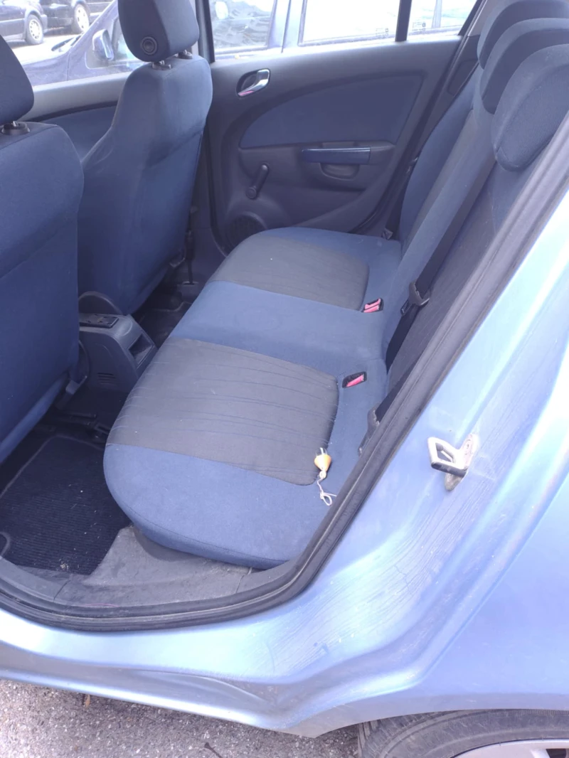 Opel Corsa 1, 2 I, снимка 11 - Автомобили и джипове - 53009775