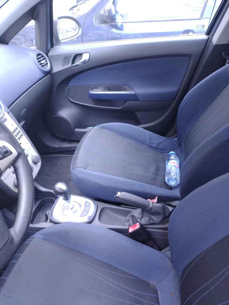 Opel Corsa 1, 2 I, снимка 8 - Автомобили и джипове - 53009775