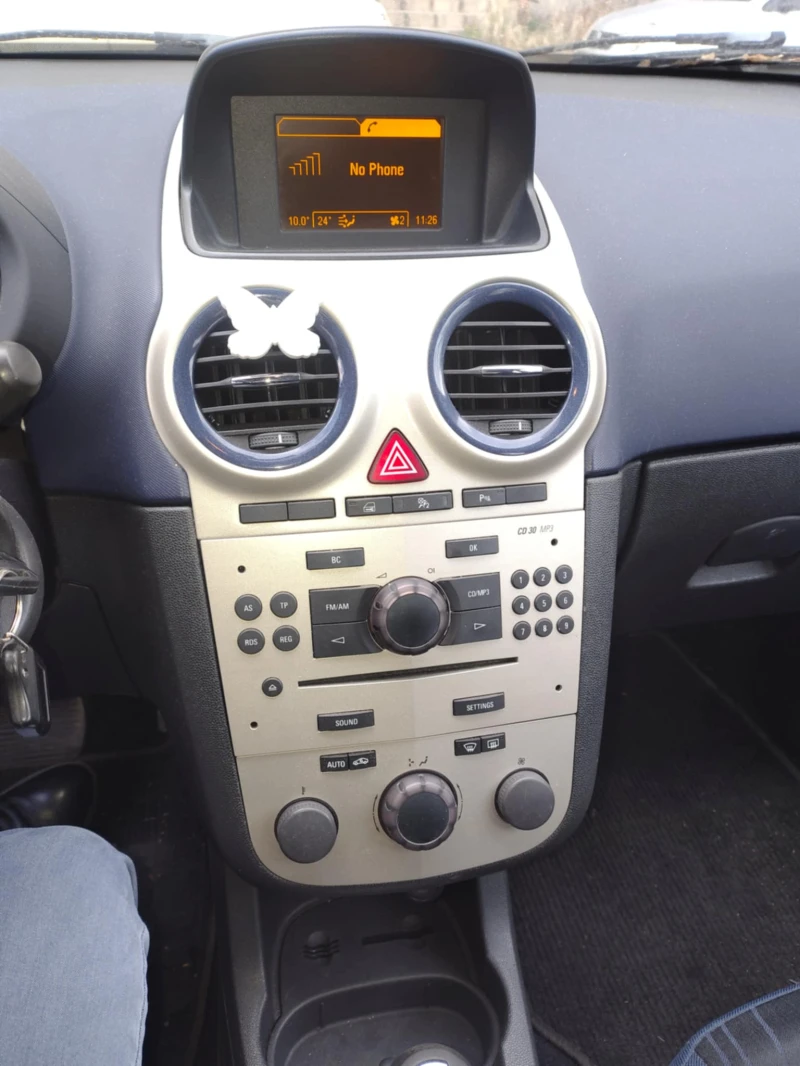 Opel Corsa 1, 2 I, снимка 13 - Автомобили и джипове - 53009775