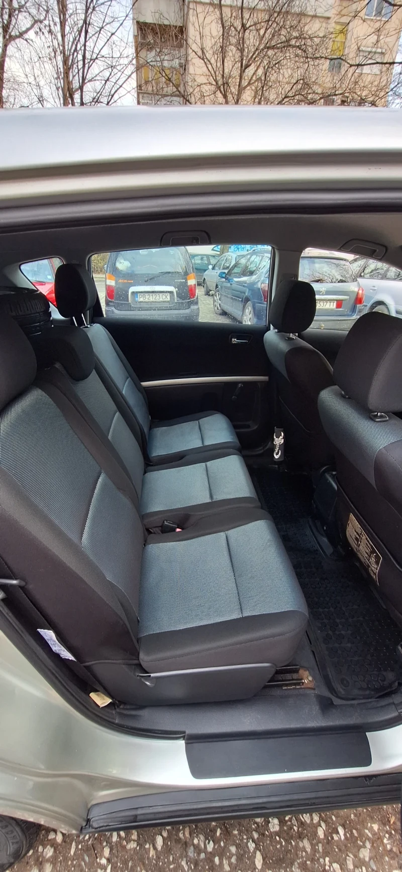 Toyota Corolla verso, снимка 12 - Автомобили и джипове - 53495369