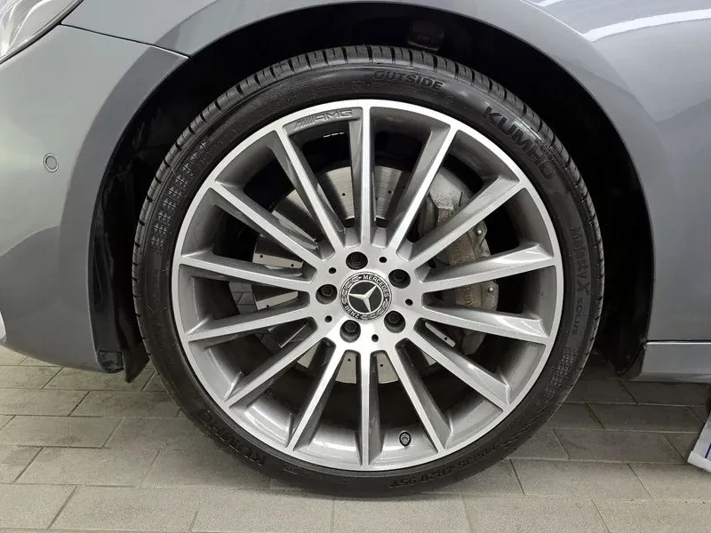 Mercedes-Benz E 300 4Matic Amg Line, снимка 5 - Автомобили и джипове - 56092018