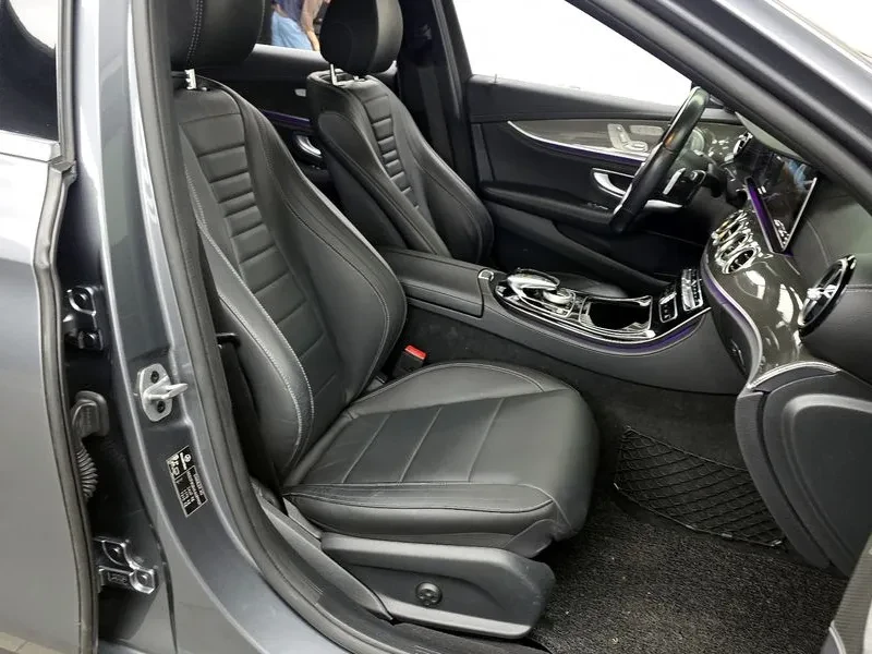 Mercedes-Benz E 300 4Matic Amg Line, снимка 11 - Автомобили и джипове - 56092018