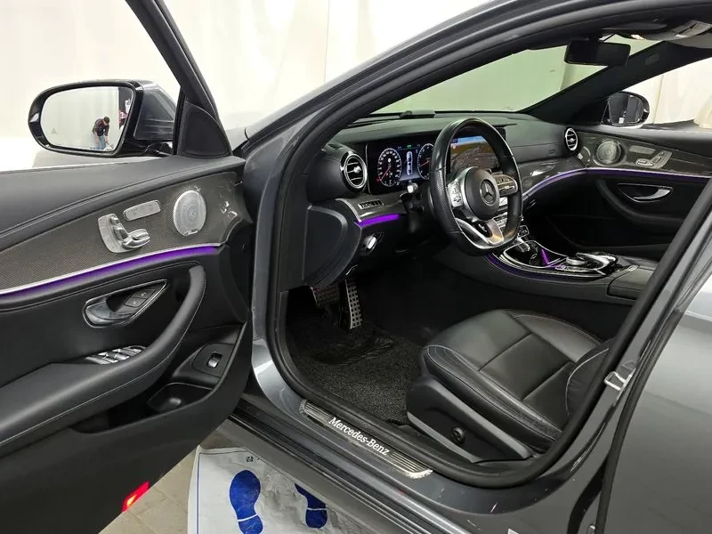 Mercedes-Benz E 300 4Matic Amg Line, снимка 10 - Автомобили и джипове - 56092018