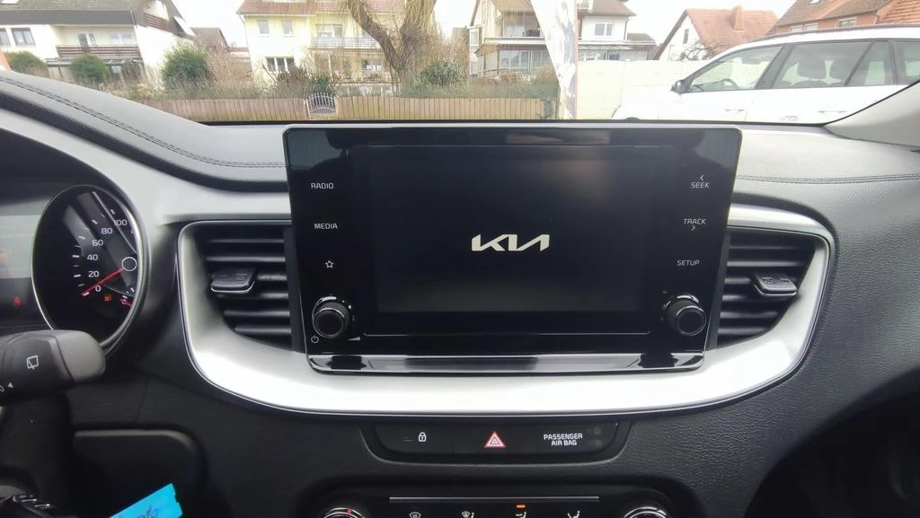 Kia Ceed Sportswagon 1.5GDI     | Mobile.bg   17