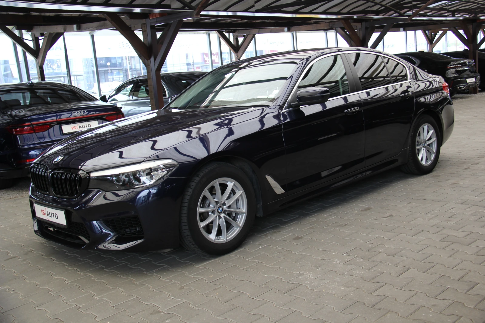 BMW 530 xDrive/M-Performance/Akrapovich/FullLed/AMBIENT - [1] 