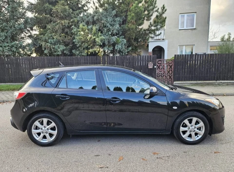 Mazda 3 1.6i 67000км - изображение 3