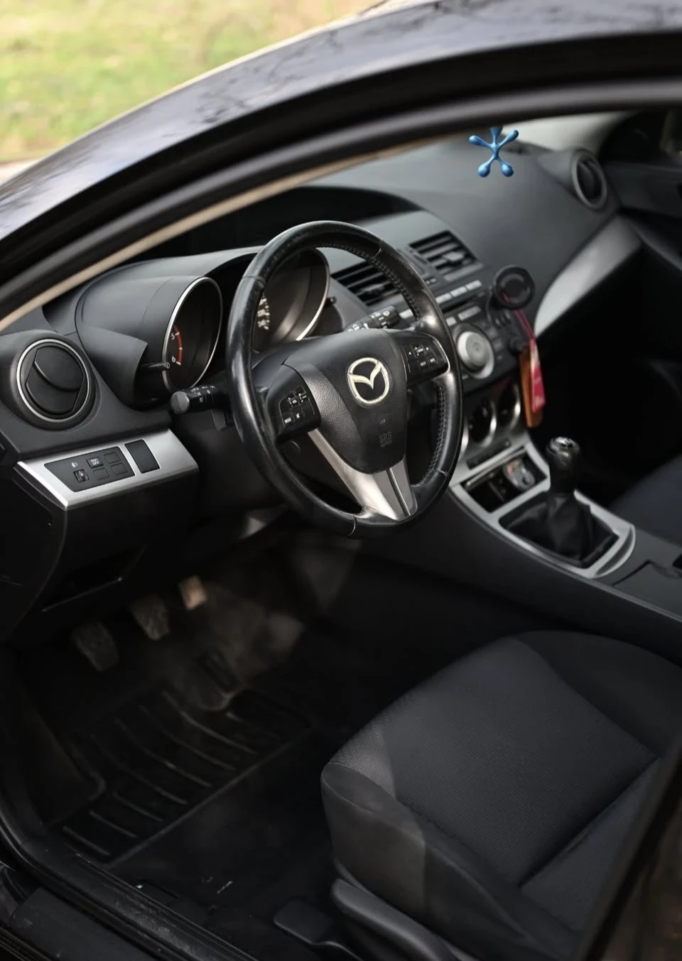 Mazda 3 1.6i 67000км - изображение 9