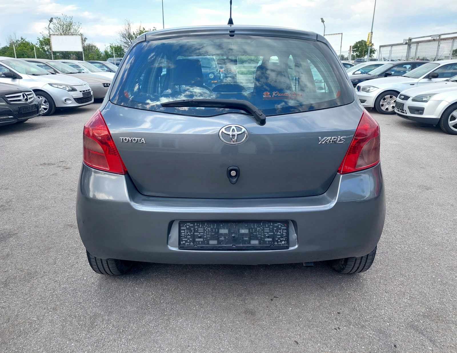 Toyota Yaris 1.4 D4D АВТОМАТИК - изображение 4