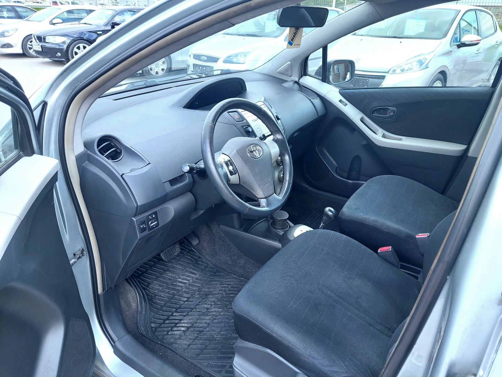 Toyota Yaris 1.4 D4D АВТОМАТИК - изображение 9