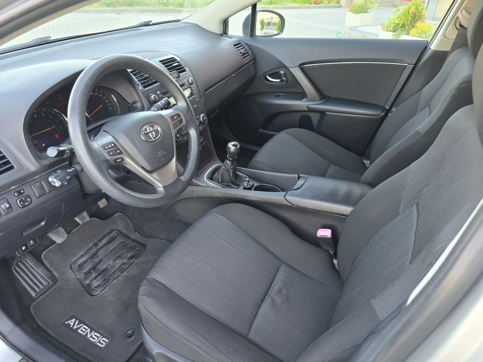 Toyota Avensis 1.8Vvti/147КС./6-СКОРОСТИ/ФУЛ - СЕРВИЗ. - изображение 9
