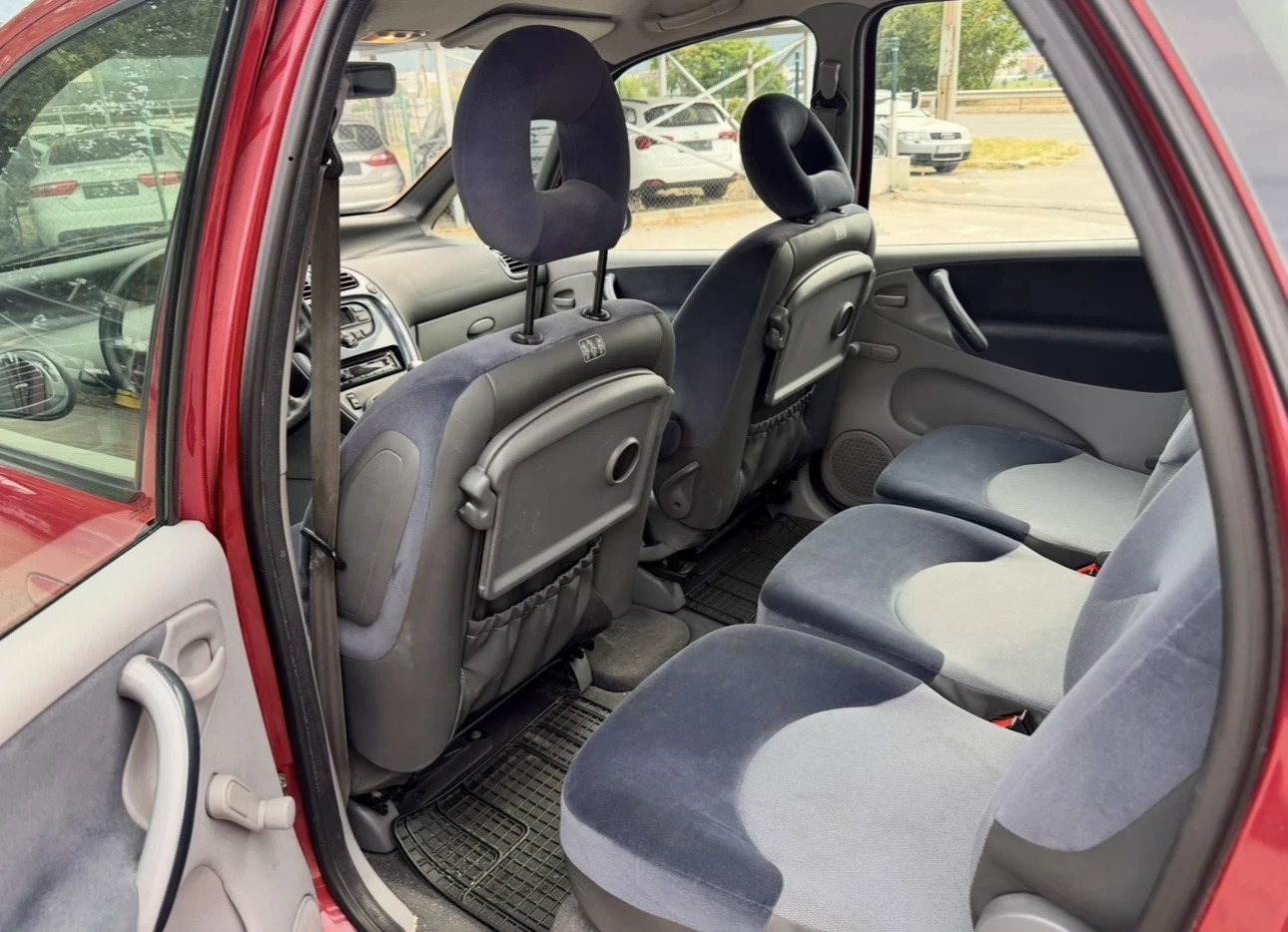 Citroen Xsara picasso 2.0 HDI - изображение 8