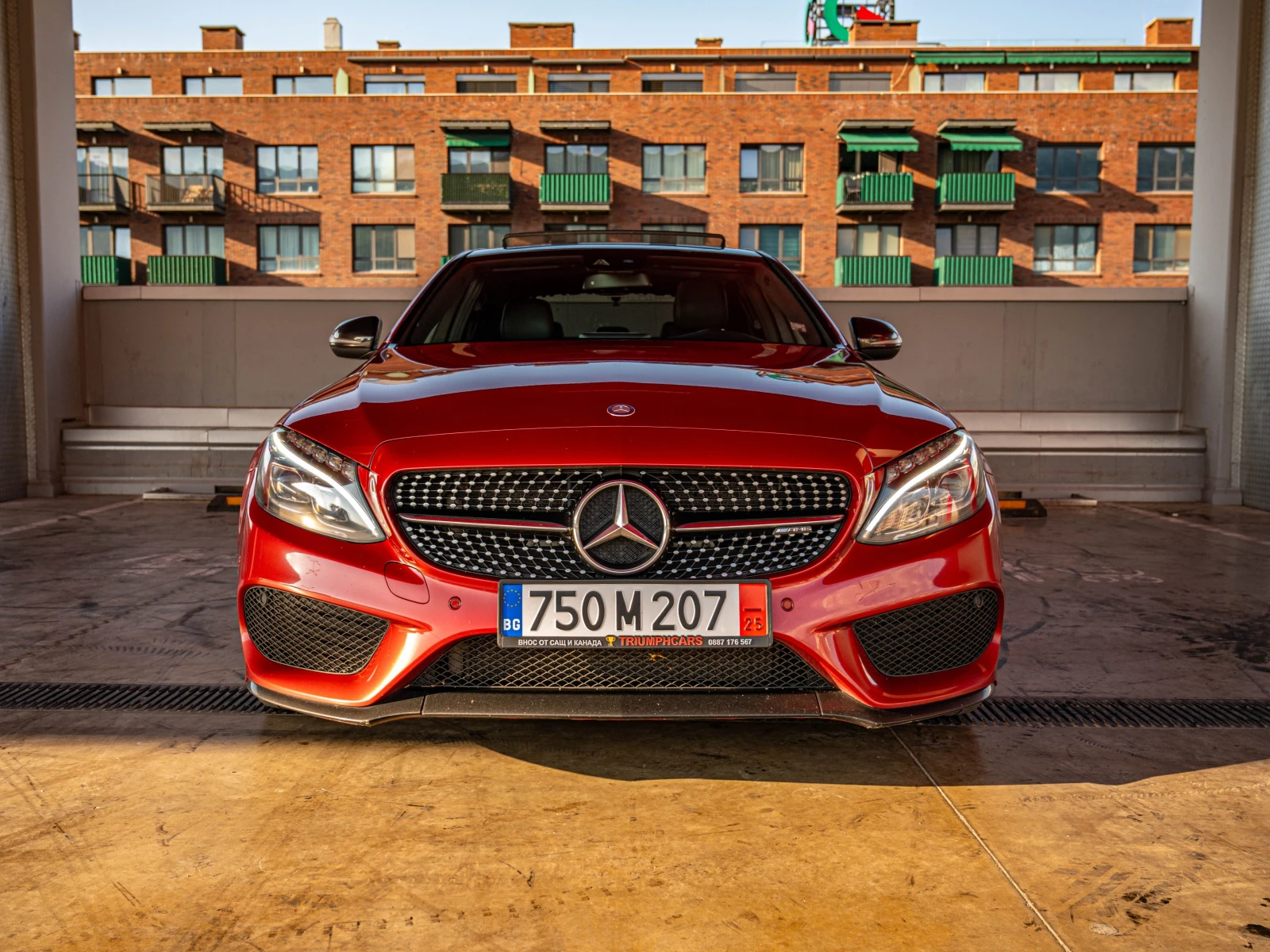 Mercedes-Benz C 43 AMG * Pano * Camera * БЕЗ ПЪРВОНАЧАЛНА ВНОСКА - изображение 2