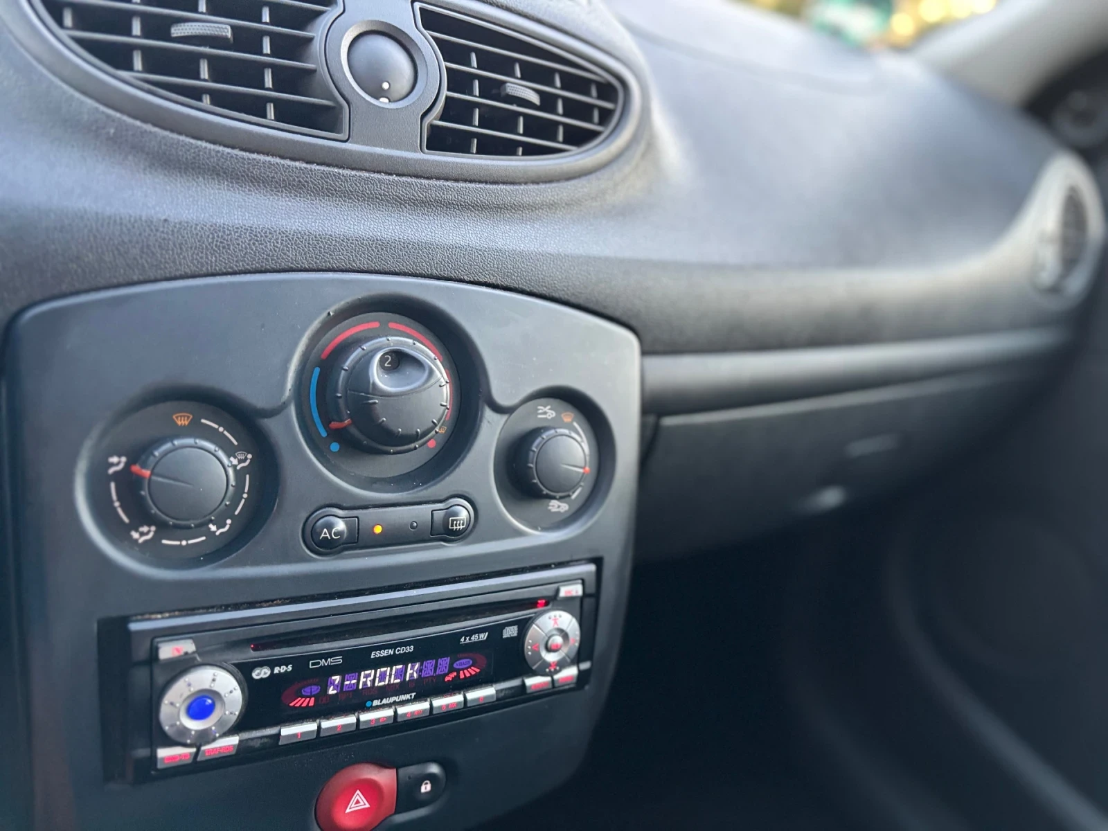 Renault Clio  - изображение 8