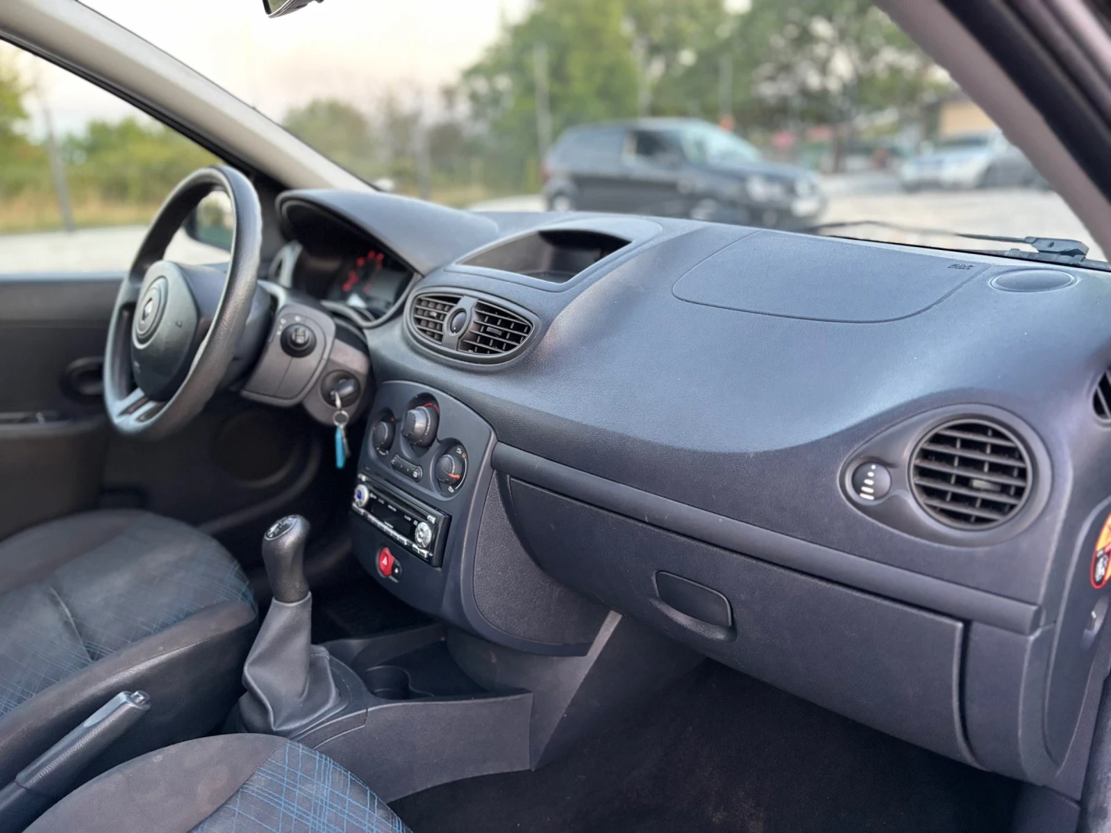 Renault Clio  - изображение 9