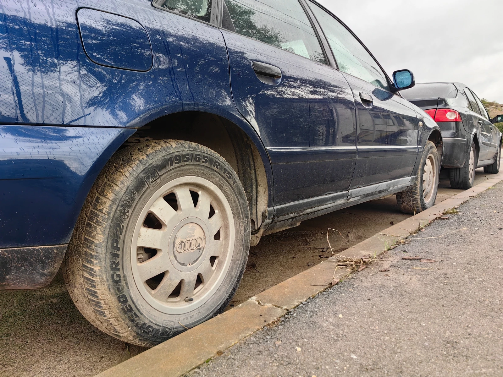 Audi A4 1.6 - изображение 9