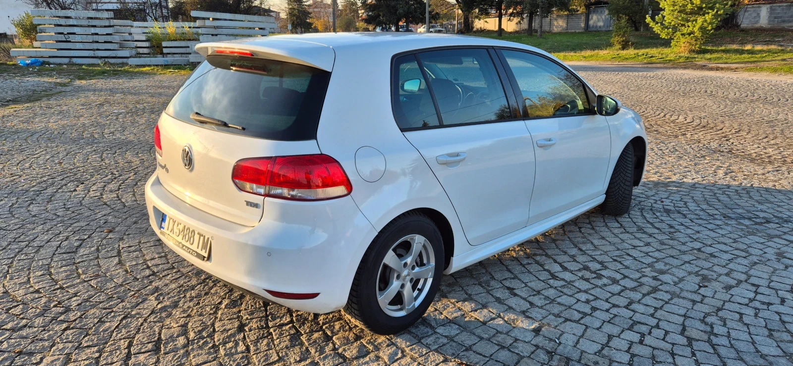 VW Golf 1.6TDI - изображение 3