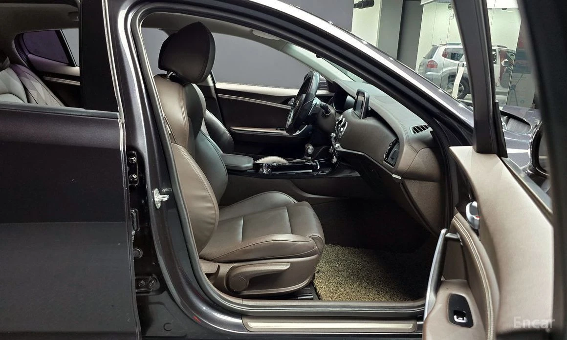 Kia Stinger  - изображение 10