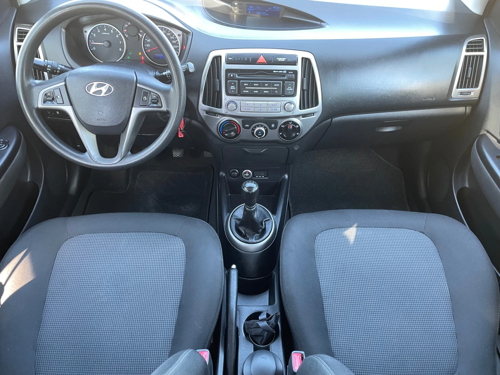 Hyundai I20 II Restyling 1.3 MT(85�.�)eco-GPL BRC EURO 5B  | Mobile.bg � ����������� 12