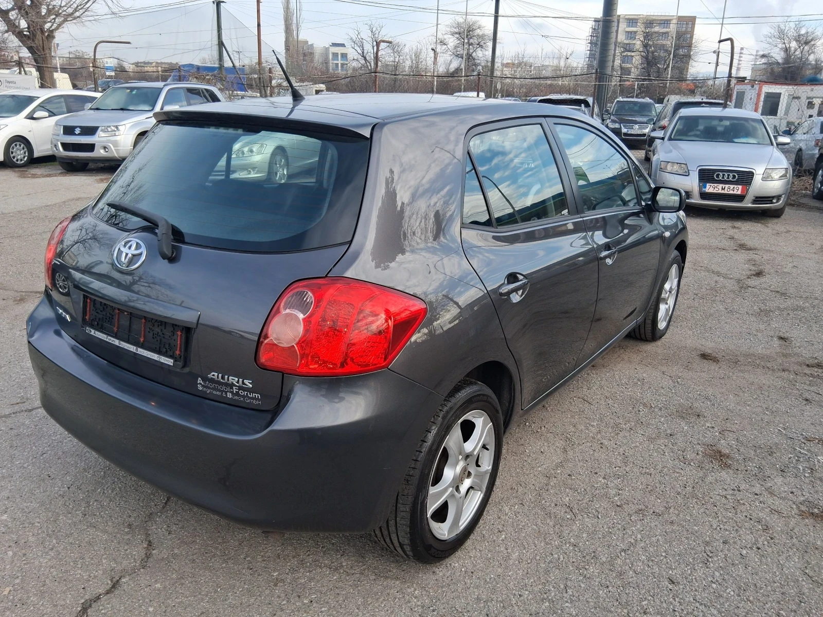Toyota Auris 1.6 VVT-I като нова  - изображение 6