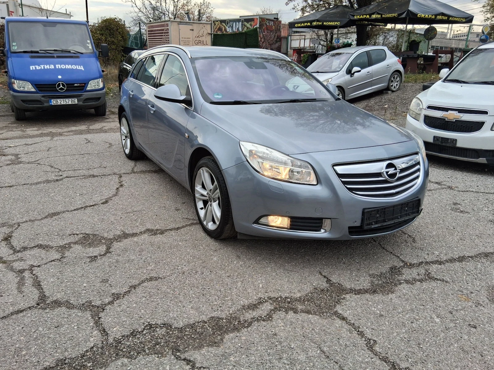 Opel Insignia 1.8 140кс , снимка 2 - Автомобили и джипове - 54559776