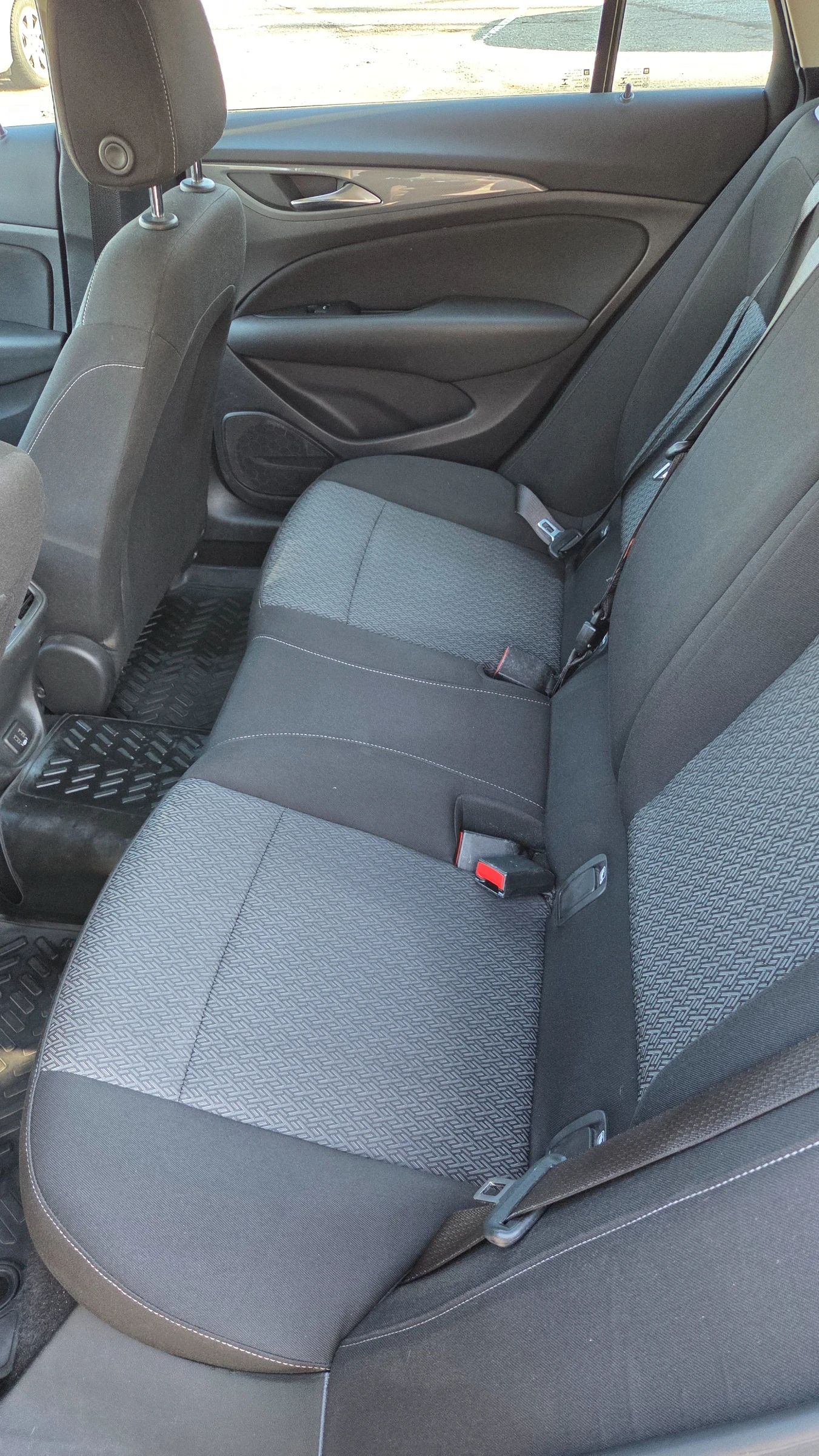 Opel Insignia 1.6 DTCi Автомат Камера Германия  - изображение 6