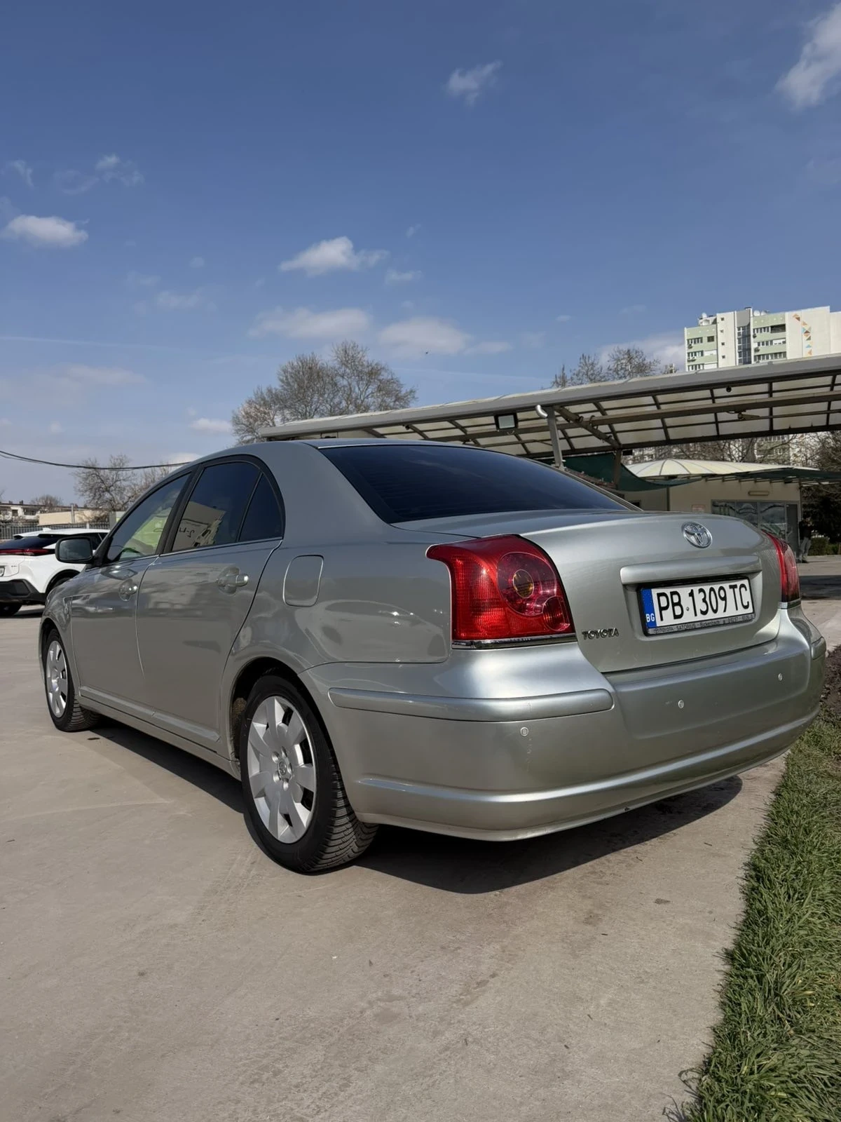 Toyota Avensis, снимка 11 - Автомобили и джипове - 53876113