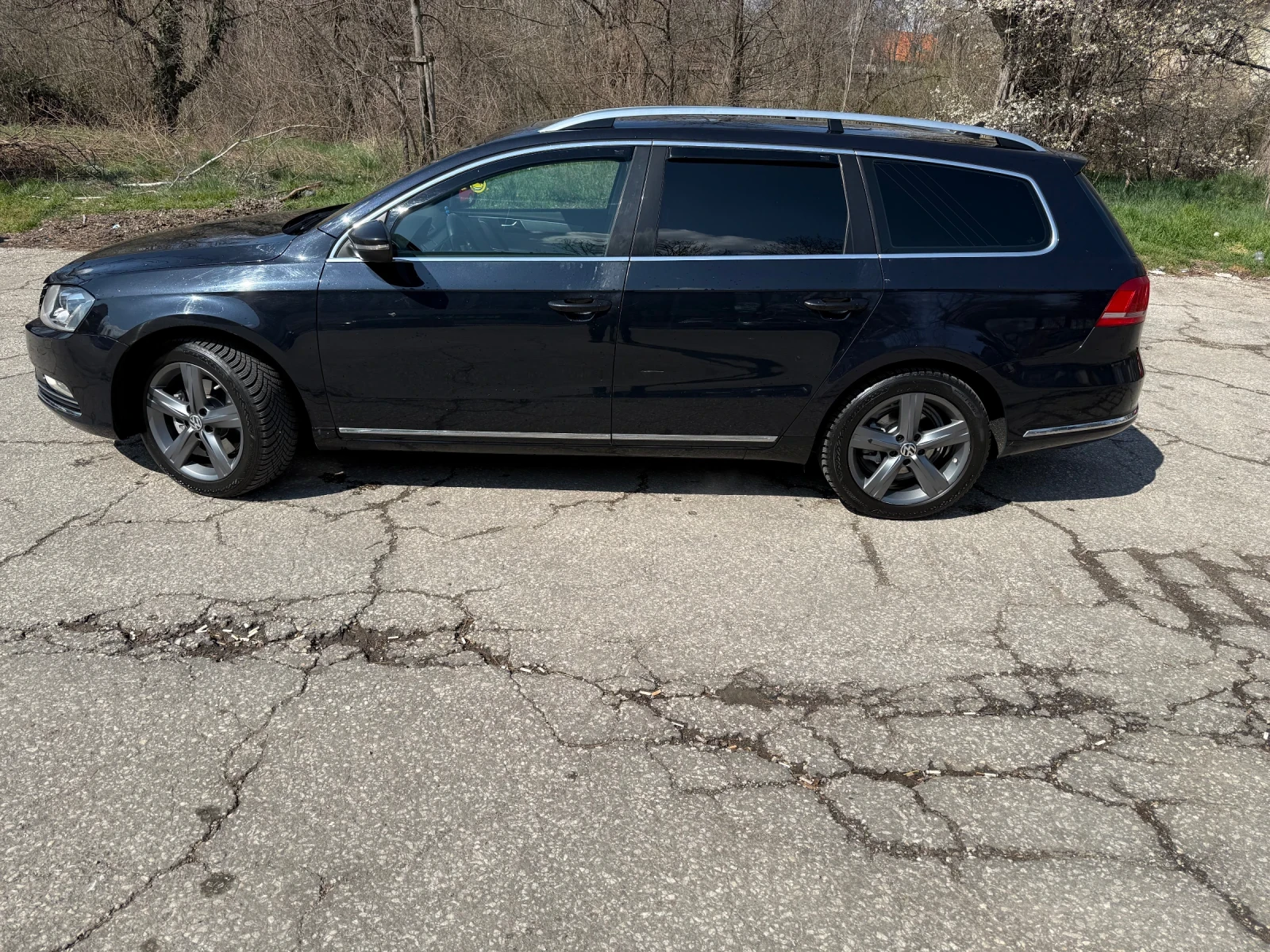 VW Passat 1.4TSI 150ph* DSG* KEYLESS* NAVI* CAMERA* FULL* * , снимка 4 - Автомобили и джипове - 53974612