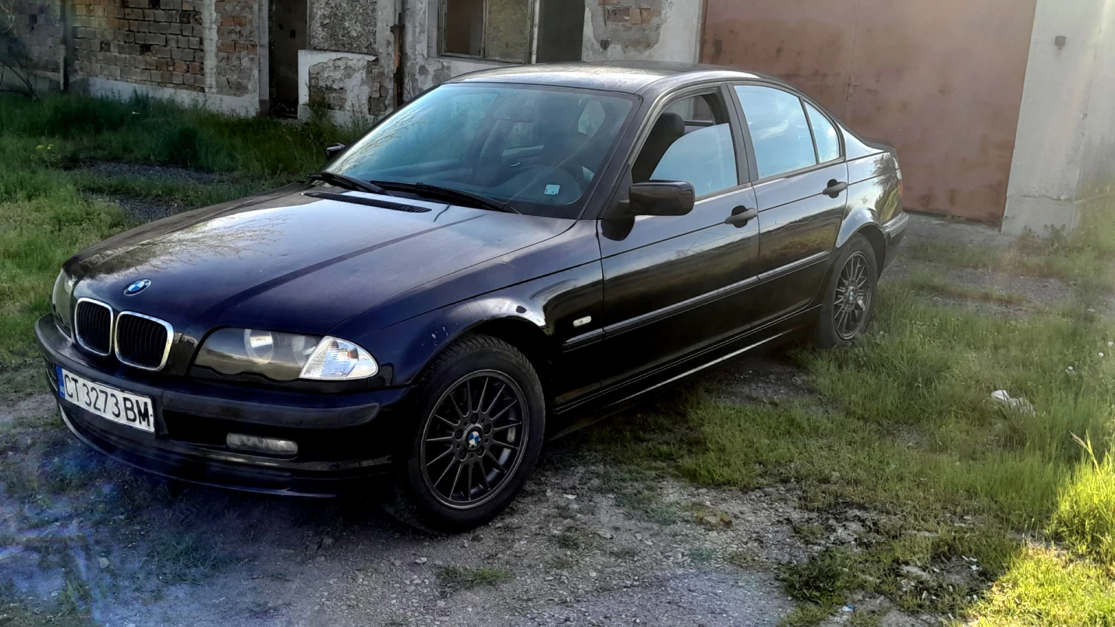 BMW 318 318i, снимка 6 - Автомобили и джипове - 54307143