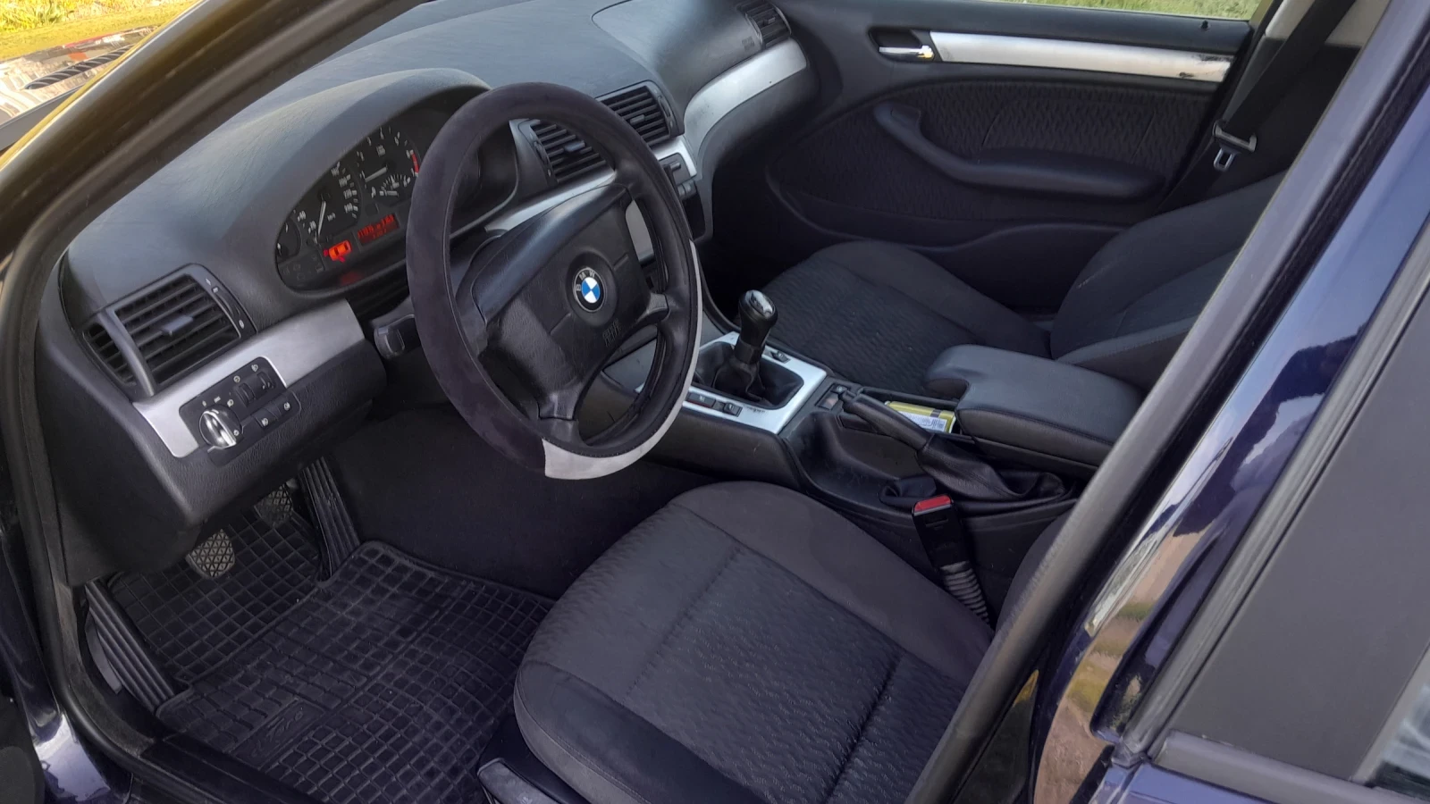 BMW 318 318i, снимка 8 - Автомобили и джипове - 54307143