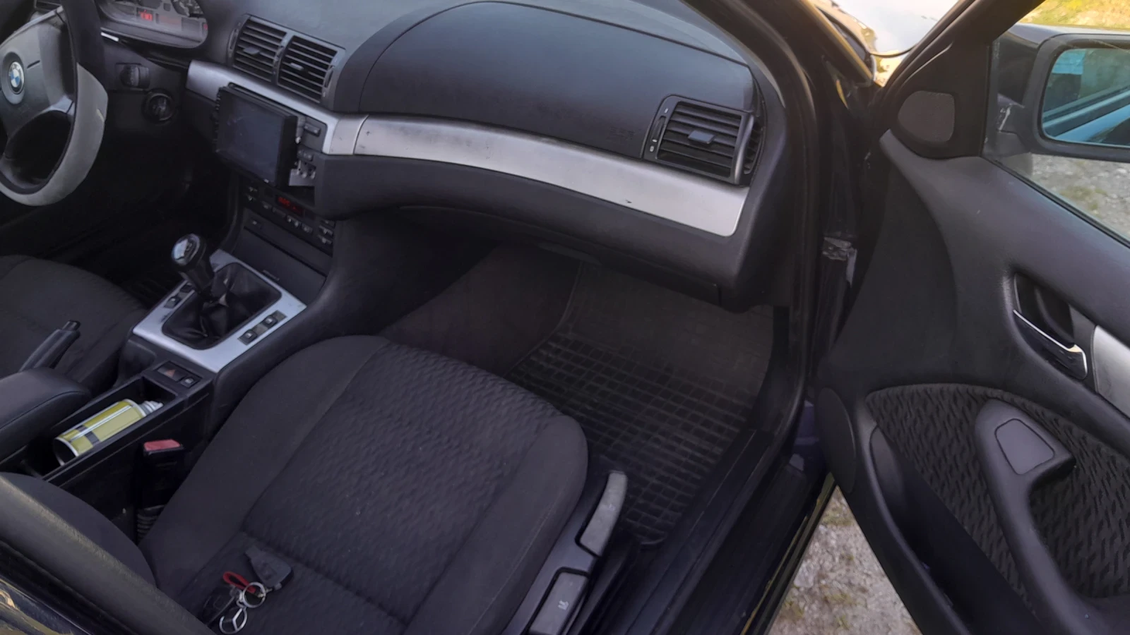 BMW 318 318i, снимка 9 - Автомобили и джипове - 54307143