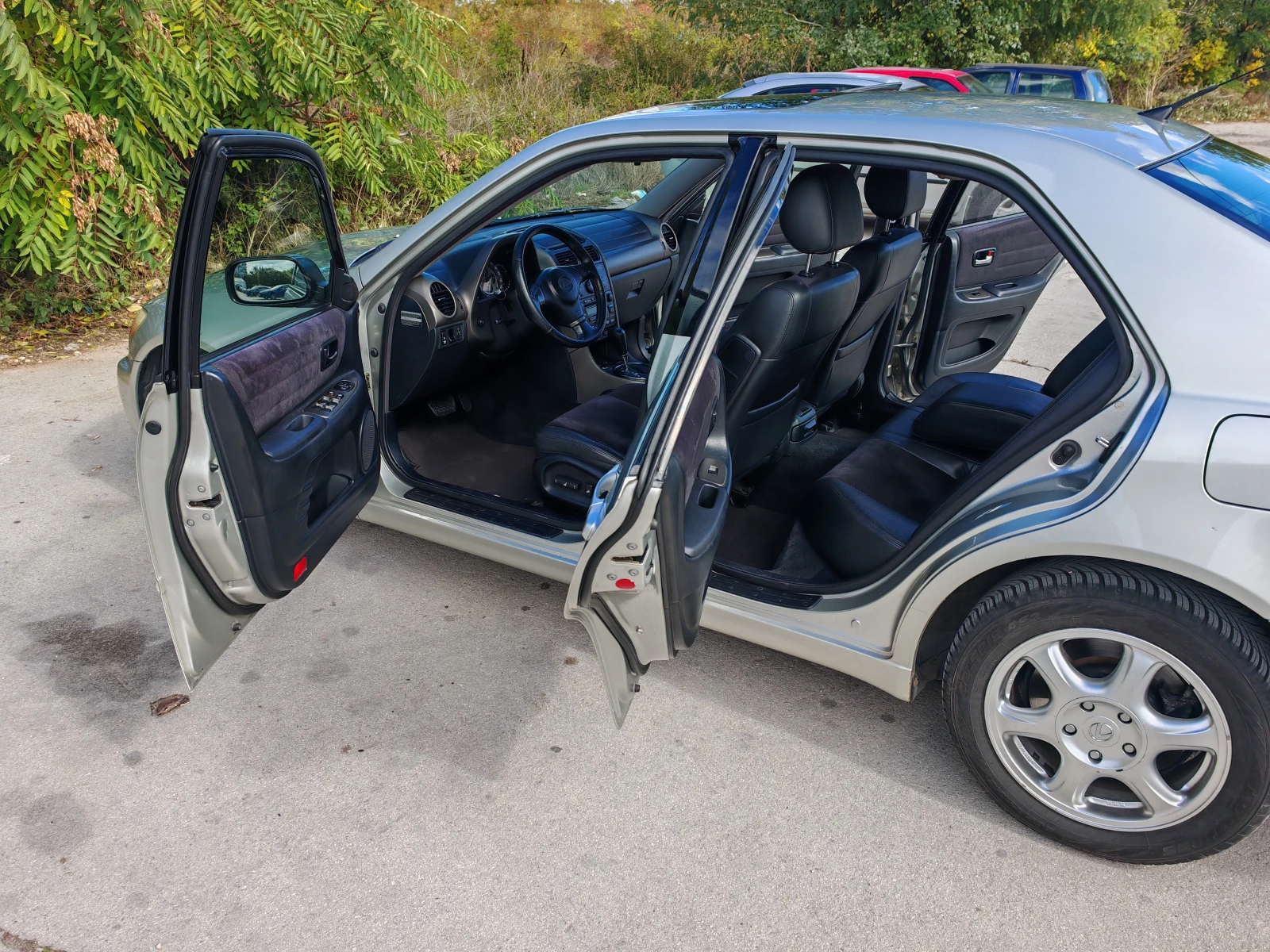 Lexus IS 200, снимка 6 - Автомобили и джипове - 54386963