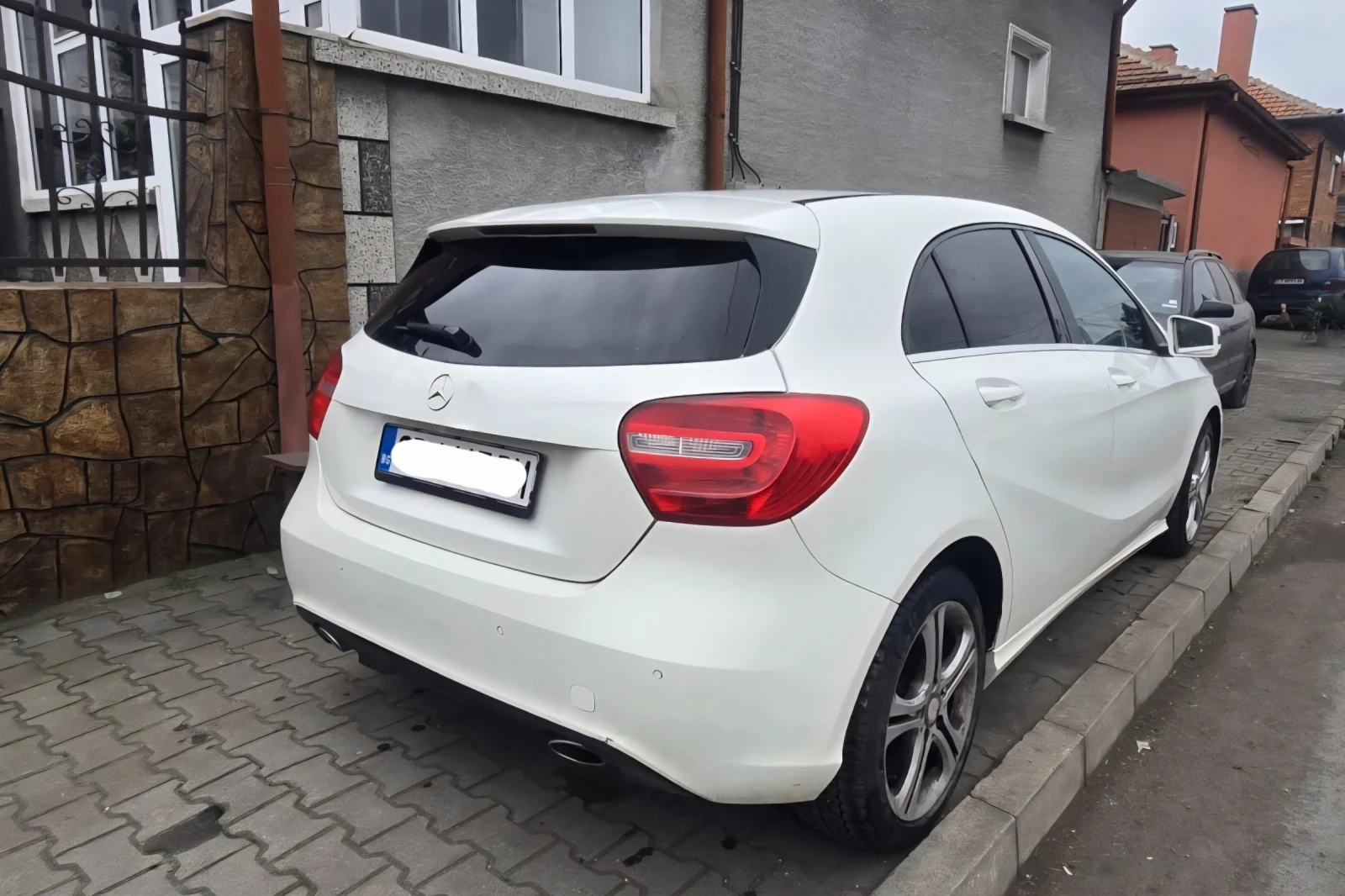 Mercedes-Benz A 180, снимка 2 - Автомобили и джипове - 54477077