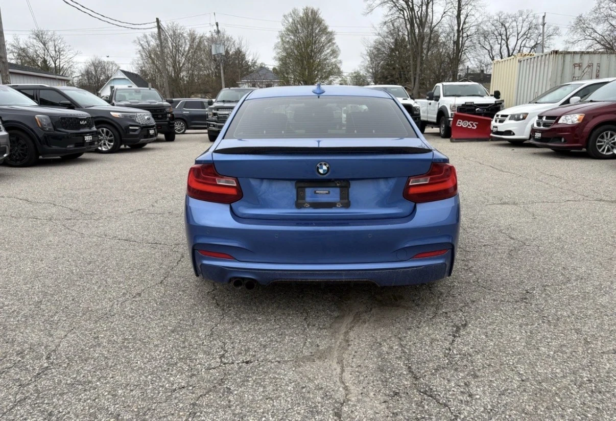 BMW 228 М ПАКЕТ * РЪЧКА * ШИБИДАХ * ПОДГРЕВ * CARFAX * , снимка 4 - Автомобили и джипове - 54487132