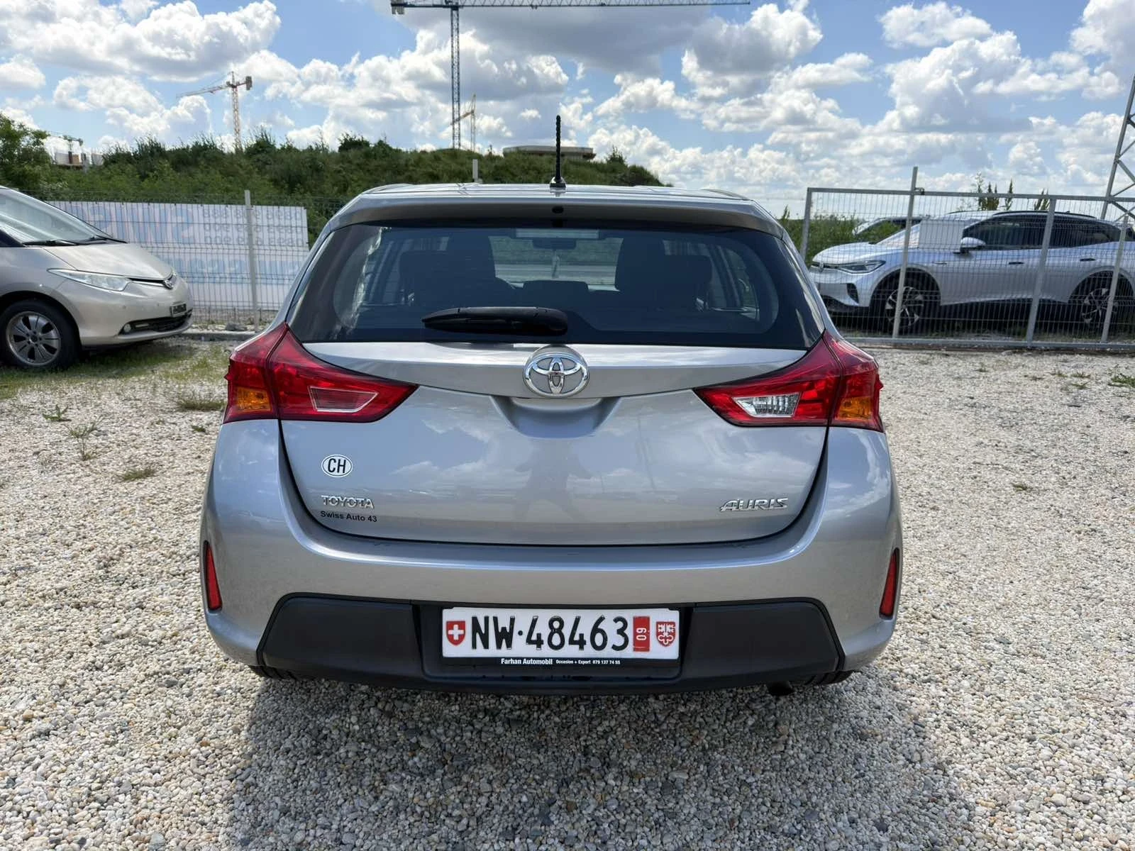 Toyota Auris 1.6i Swiss, снимка 7 - Автомобили и джипове - 54596197