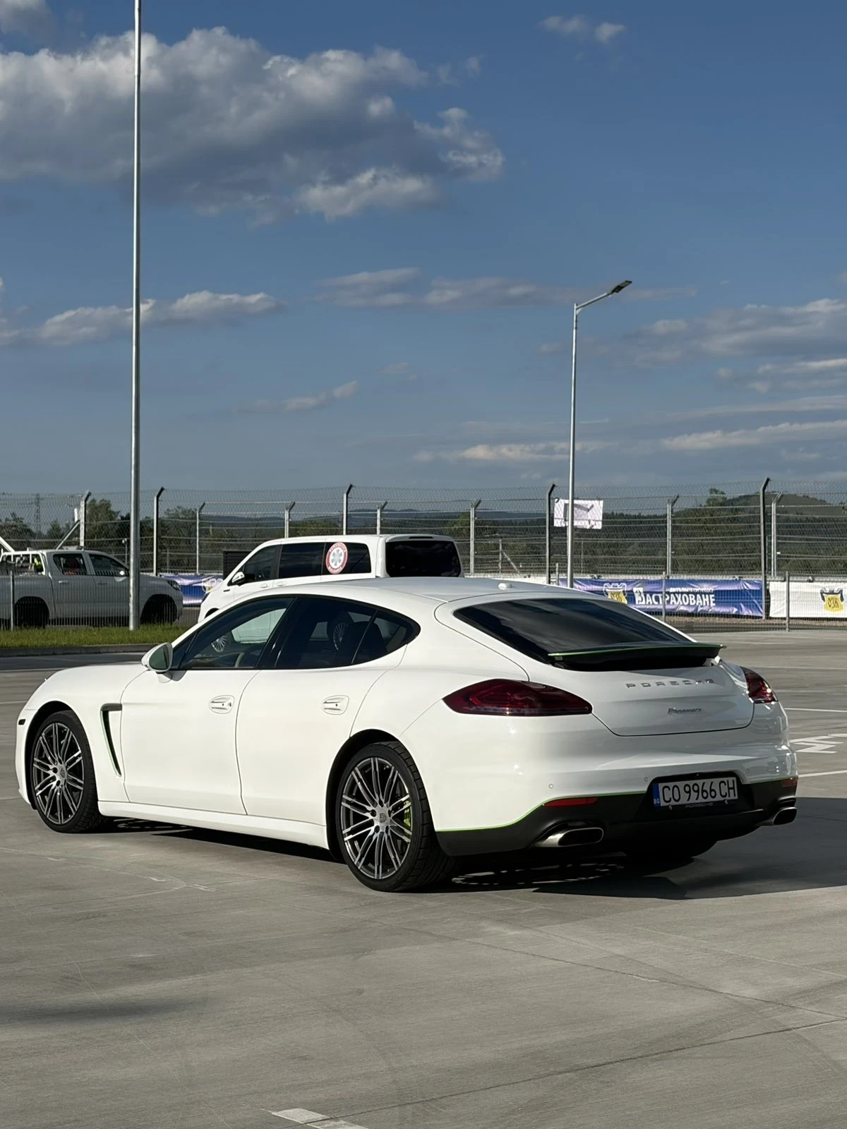 Porsche Panamera, снимка 2 - Автомобили и джипове - 54925412