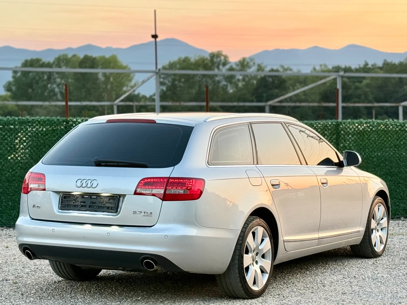 Audi A6 2.7TDi 4x4/AVTOMAT/NAVI/FACELIFT, снимка 7 - Автомобили и джипове - 55081653