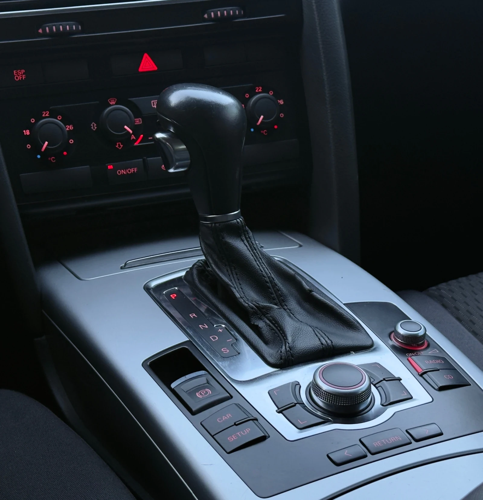 Audi A6 2.7TDi 4x4/AVTOMAT/NAVI/FACELIFT, снимка 13 - Автомобили и джипове - 55081653