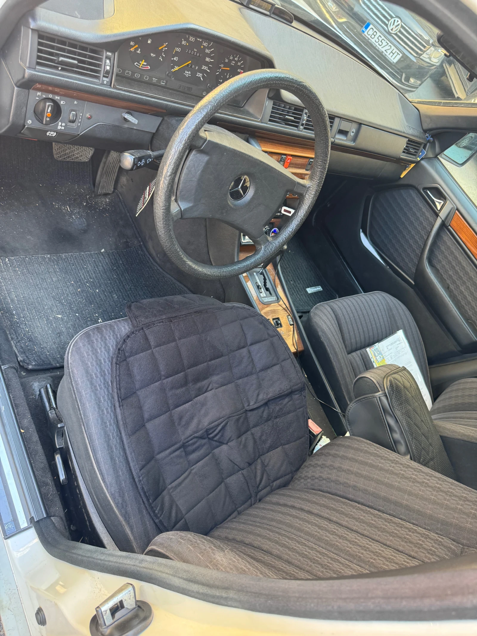 Mercedes-Benz 124 200 , снимка 3 - Автомобили и джипове - 55089600