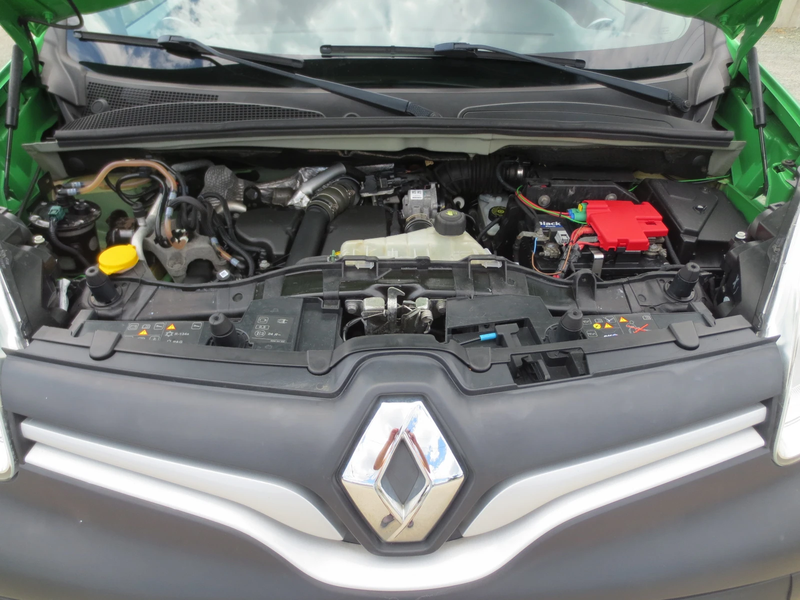 Renault Kangoo 1.5 dci, снимка 15 - Автомобили и джипове - 55262128