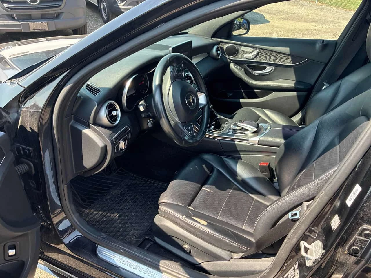Mercedes-Benz C 300 4MATIC * ГЛАВНО ПРЕДСТАВИТЕЛСТВО НА MERCEDES* , снимка 7 - Автомобили и джипове - 55295640