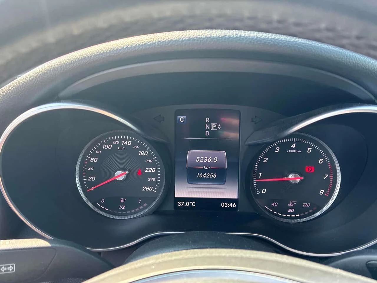 Mercedes-Benz C 300 4MATIC * ГЛАВНО ПРЕДСТАВИТЕЛСТВО НА MERCEDES* , снимка 8 - Автомобили и джипове - 55295640