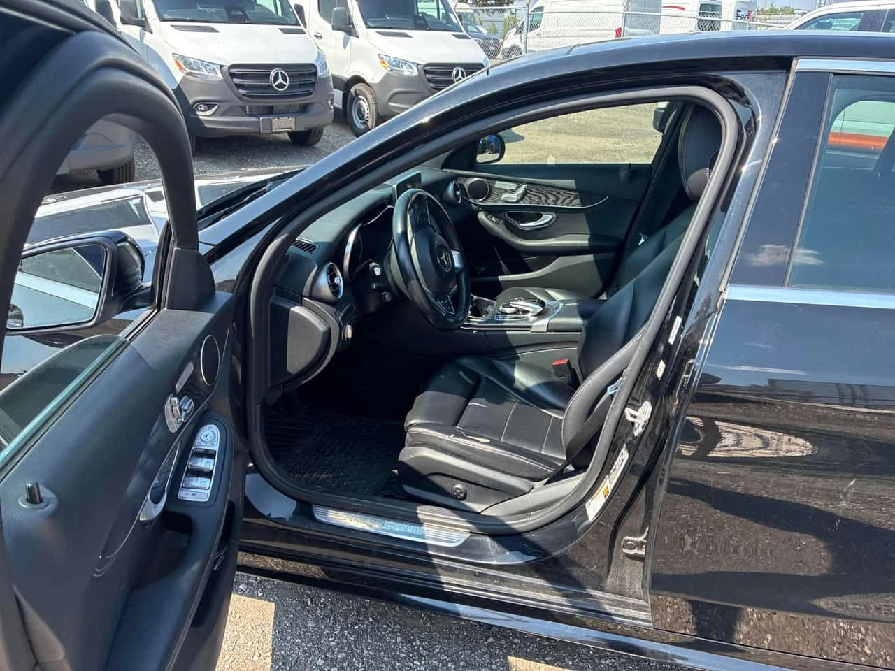 Mercedes-Benz C 300 4MATIC * ГЛАВНО ПРЕДСТАВИТЕЛСТВО НА MERCEDES* , снимка 15 - Автомобили и джипове - 55295640